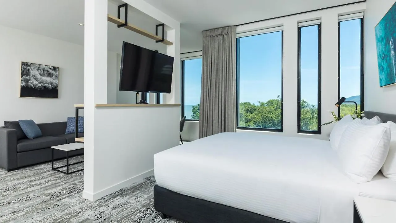 Oaks Cairns Hotel