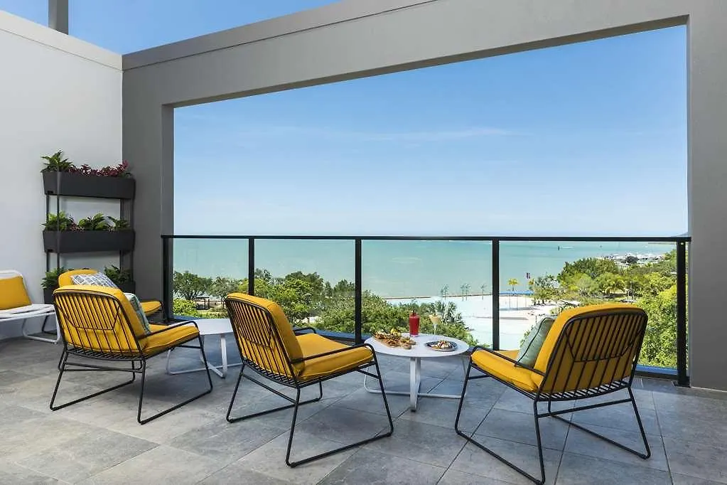Oaks Cairns Hotel