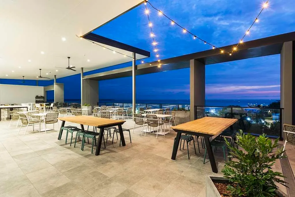 Oaks Cairns Hotel 4*,