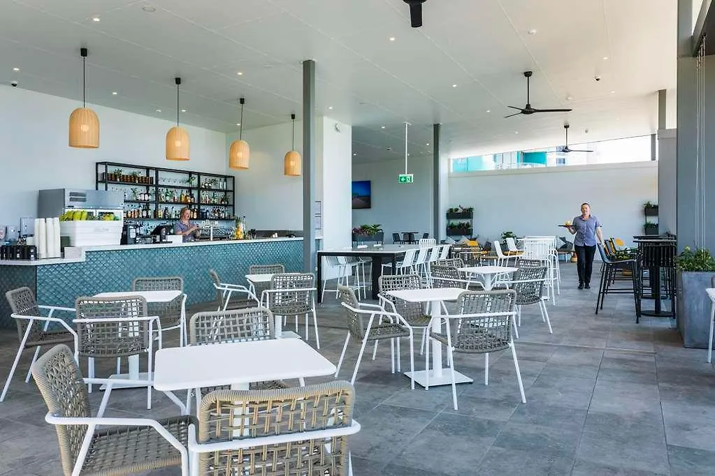 ****  Oaks Cairns Hotel Australia
