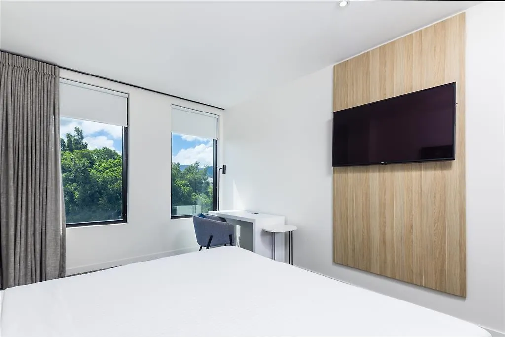 Oaks Cairns Hotel