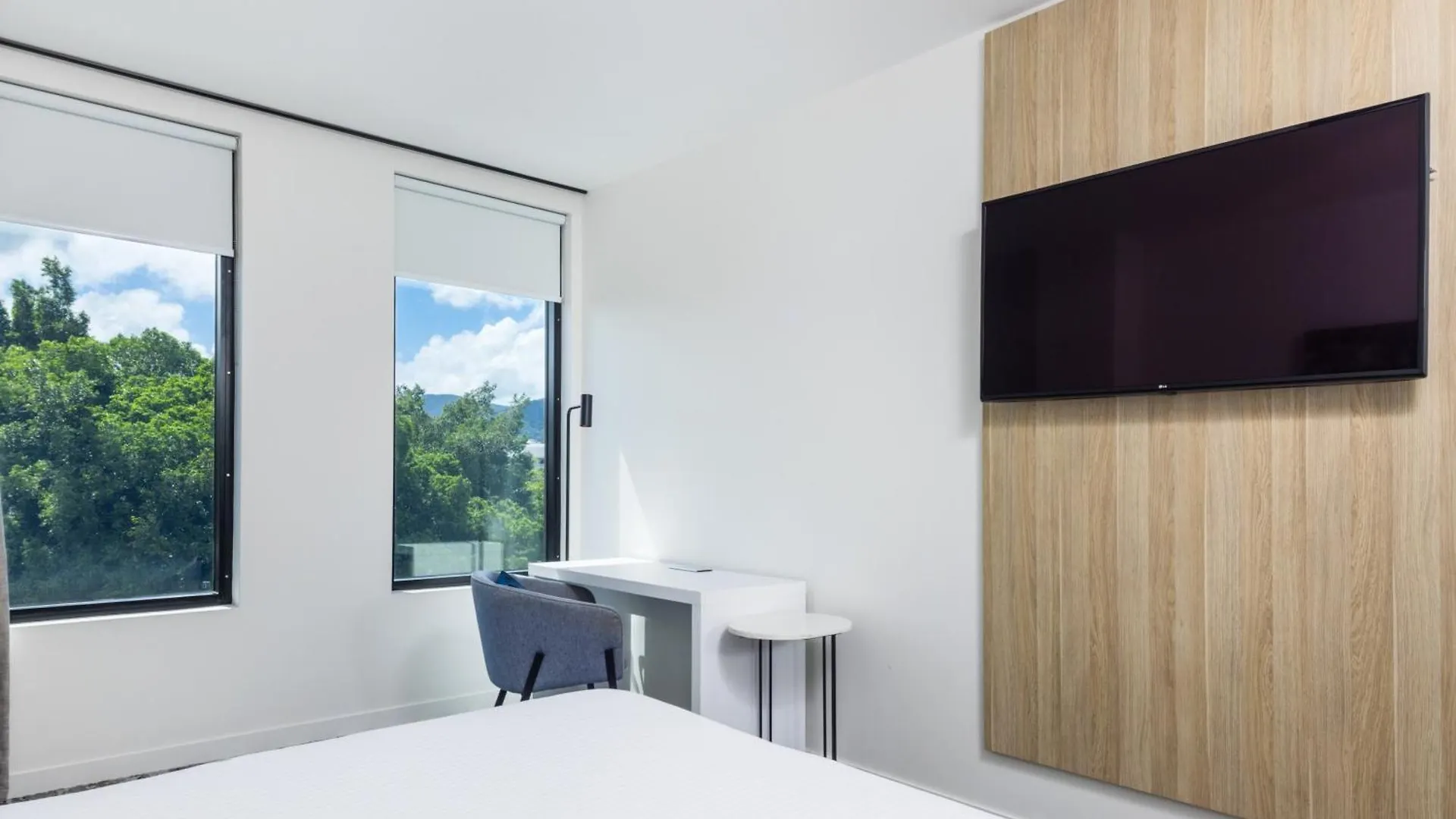 Oaks Cairns Hotel Australia